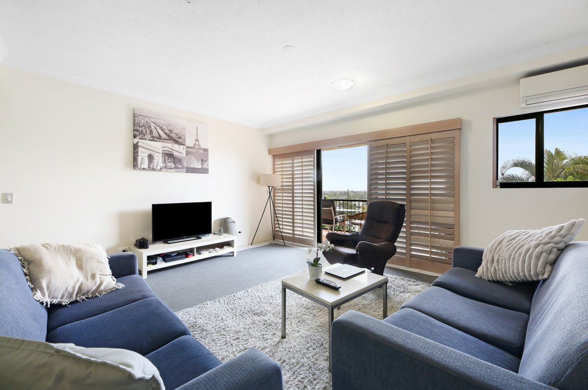 A17/1 Great Hall Drive Miami 3