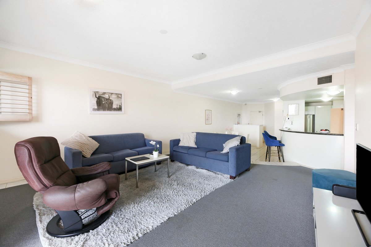 A17/1 Great Hall Drive Miami 5