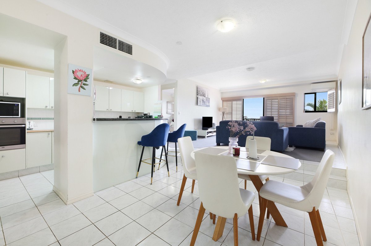 A17/1 Great Hall Drive Miami 7