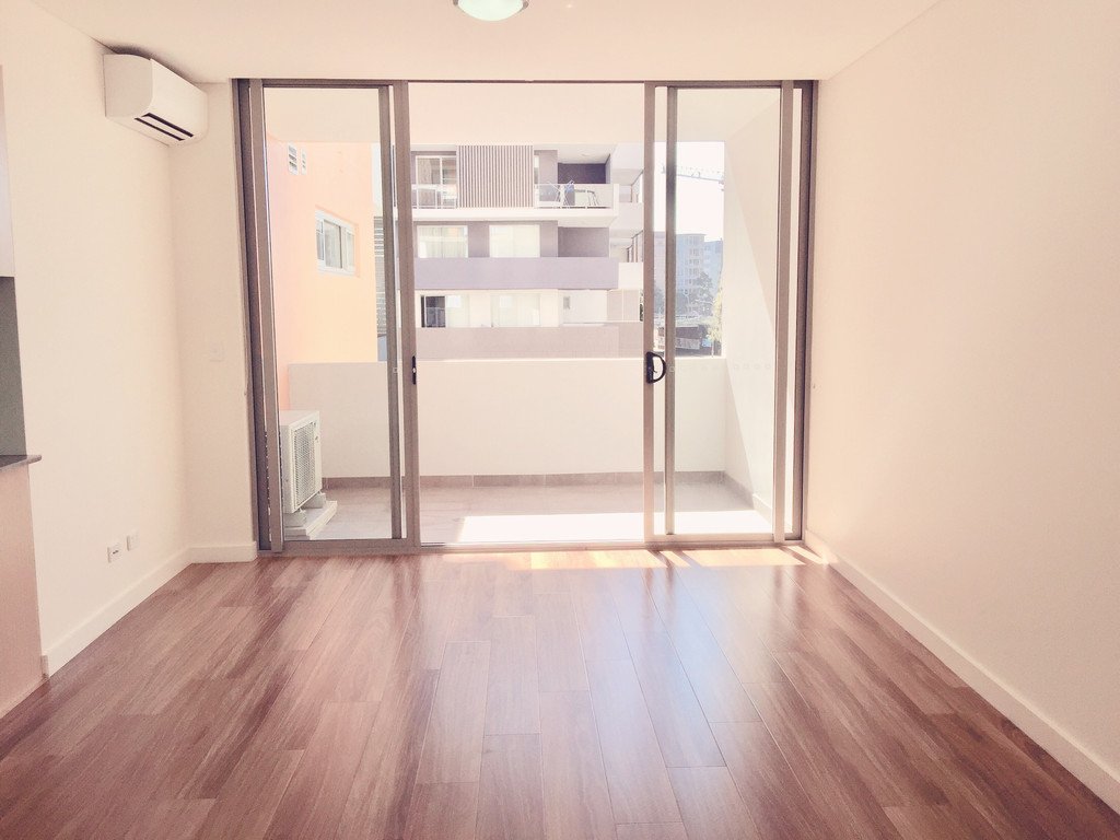 A204/40-50 Arncliffe St  WOLLI CREEK 3