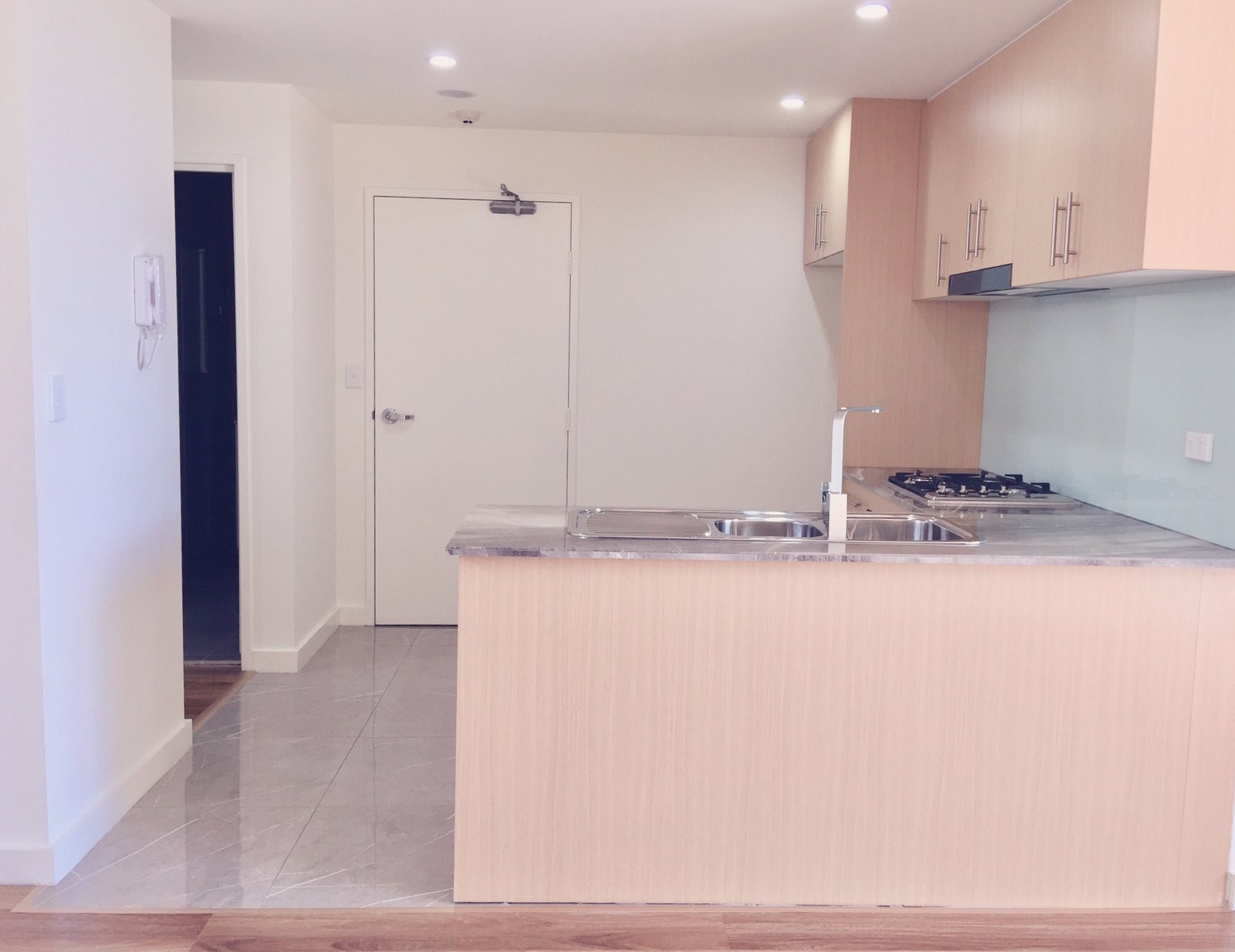 A204/40-50 Arncliffe St  WOLLI CREEK 4