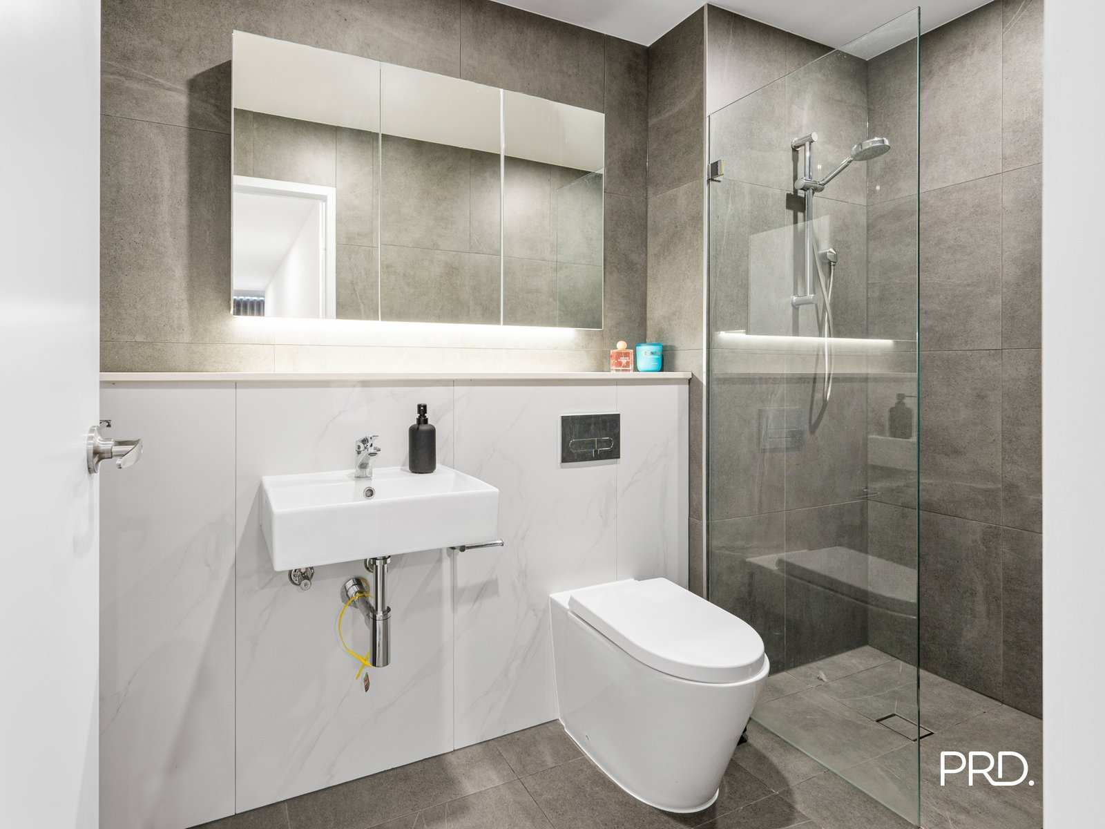 A211/90-98 Glenmore Ridge Drive Glenmore Park 5