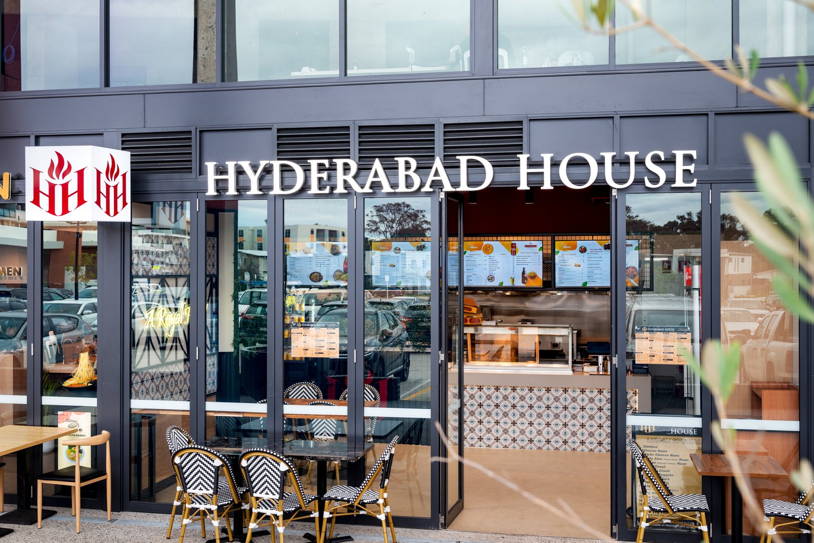 A218/90-98 Glenmore Ridge Drive GLENMORE PARK 13