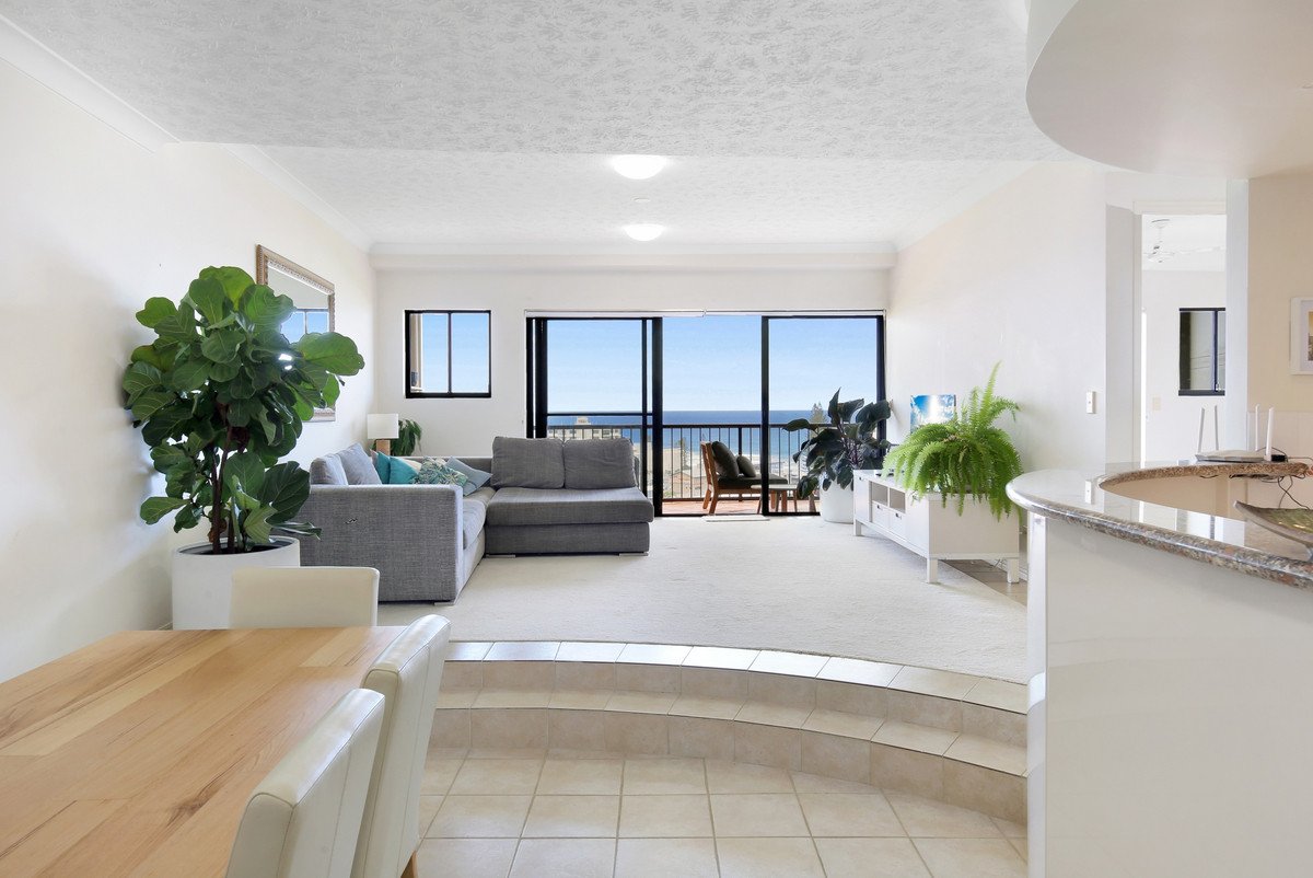 A24/1 Great Hall Drive Miami 1