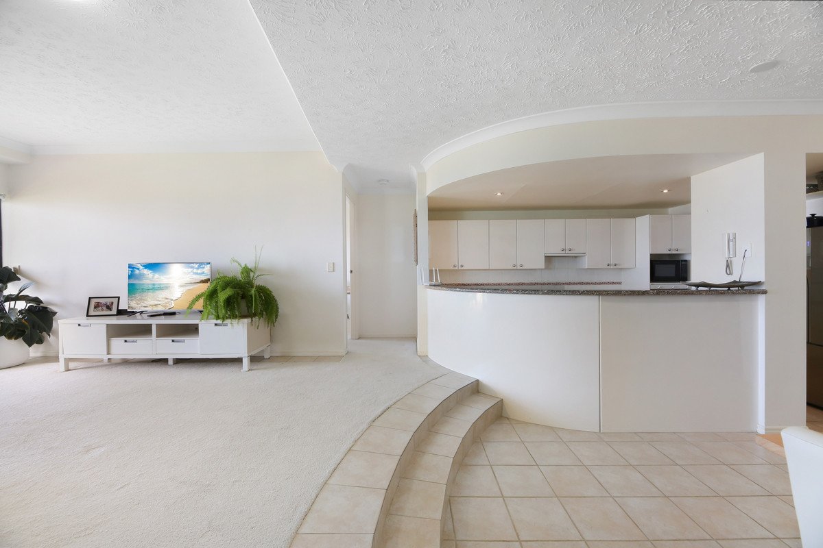 A24/1 Great Hall Drive Miami 5
