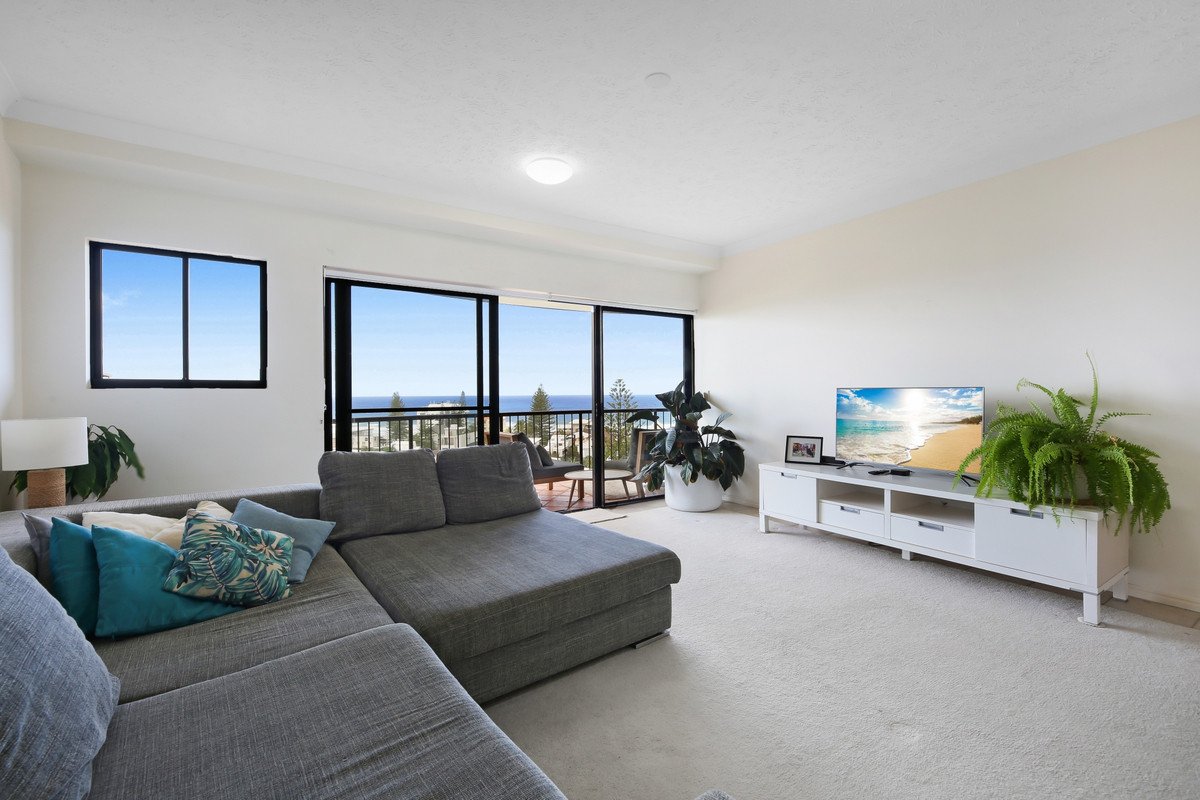 A24/1 Great Hall Drive Miami 10