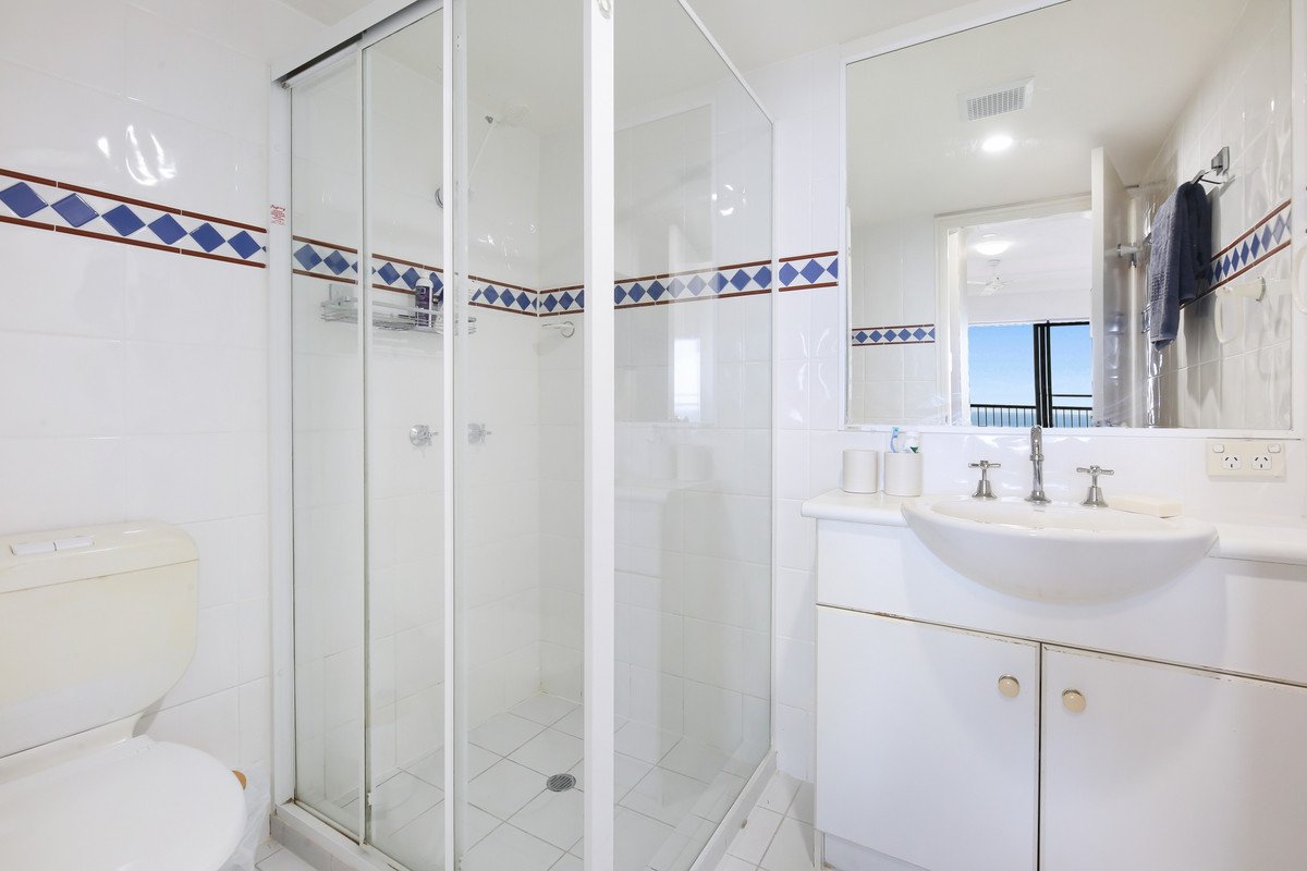 A24/1 Great Hall Drive Miami 17