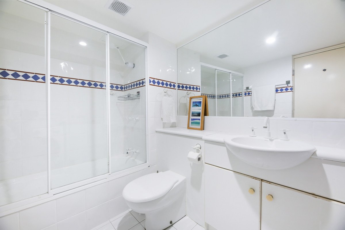 A24/1 Great Hall Drive Miami 20