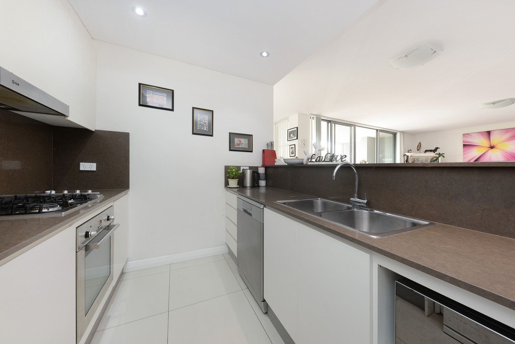 A307/22-24 Rhodes Street HILLSDALE 2