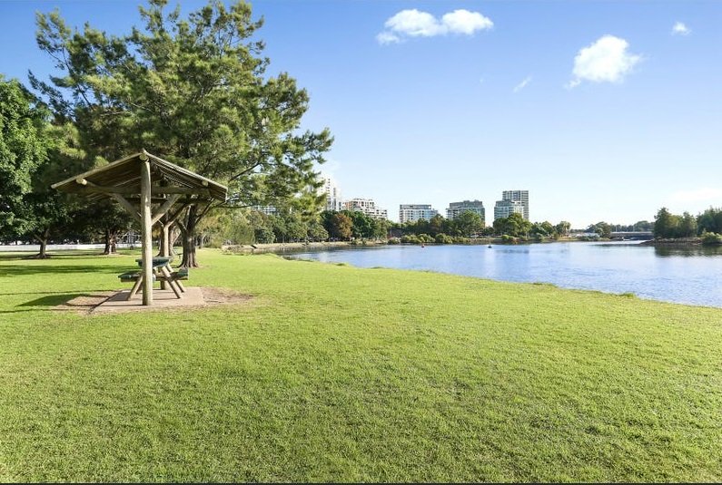 A309/20 Levey Street WOLLI CREEK 8