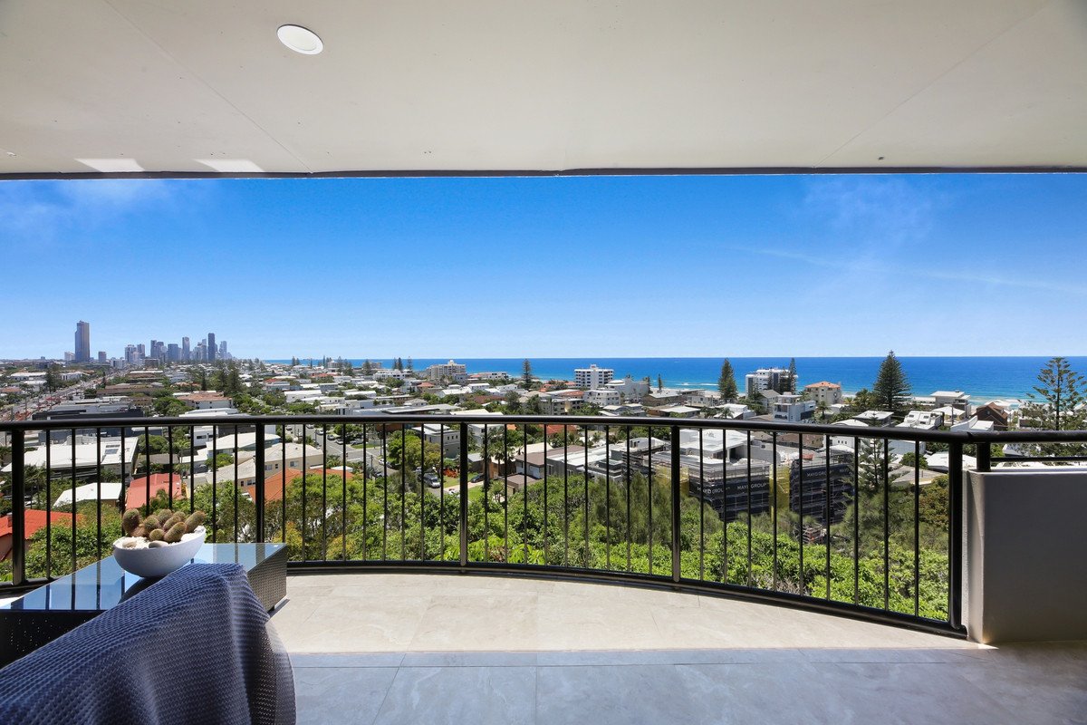 A37/1 Great Hall Drive Miami 2