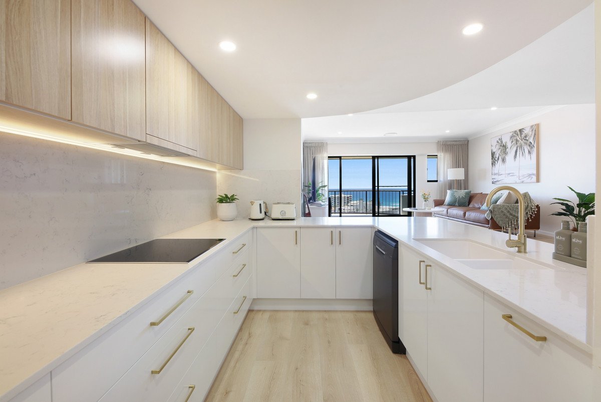 A37/1 Great Hall Drive Miami 7