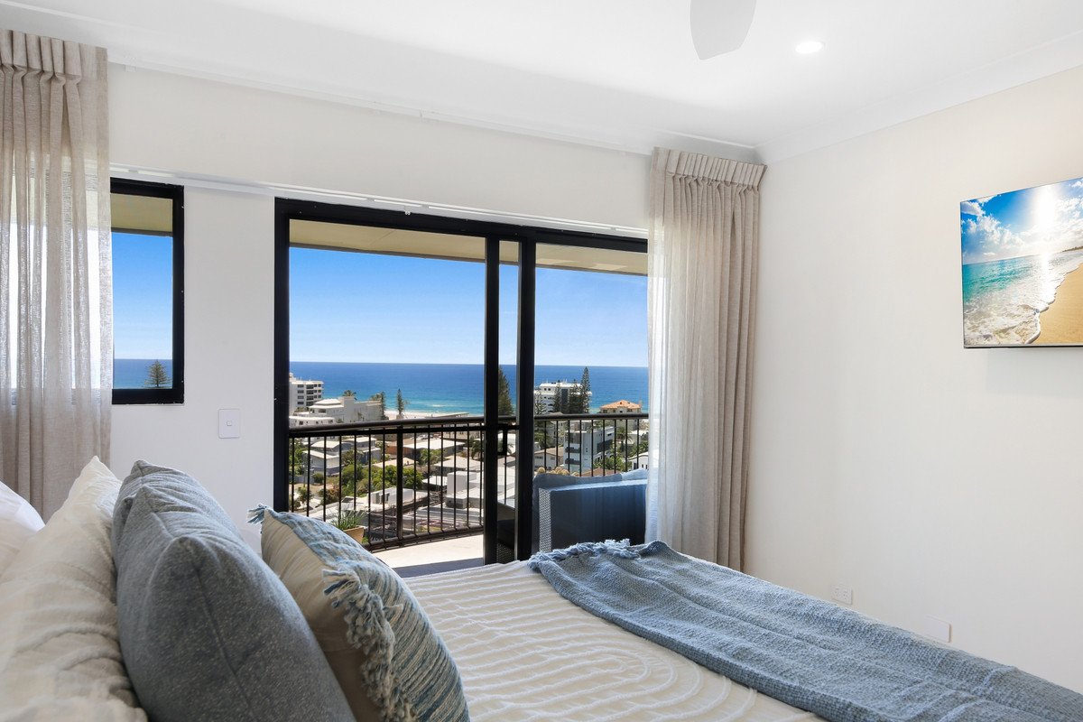 A37/1 Great Hall Drive Miami 12