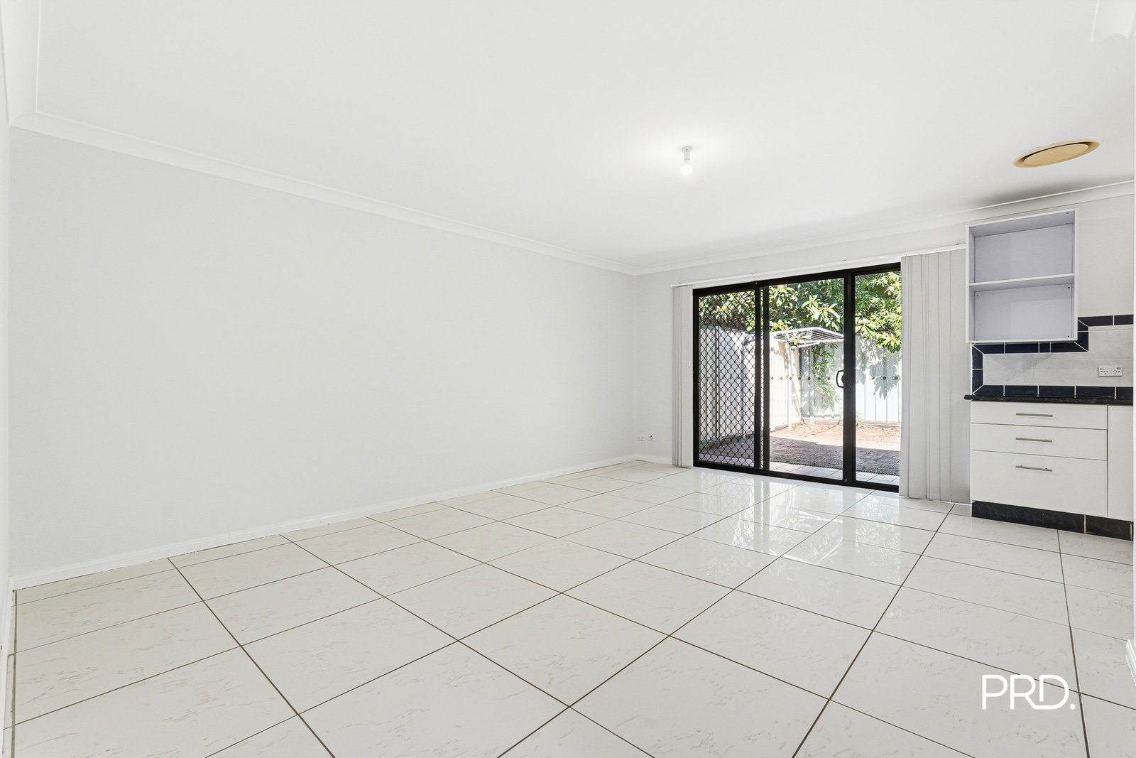 a/42 George St  Kingswood 3