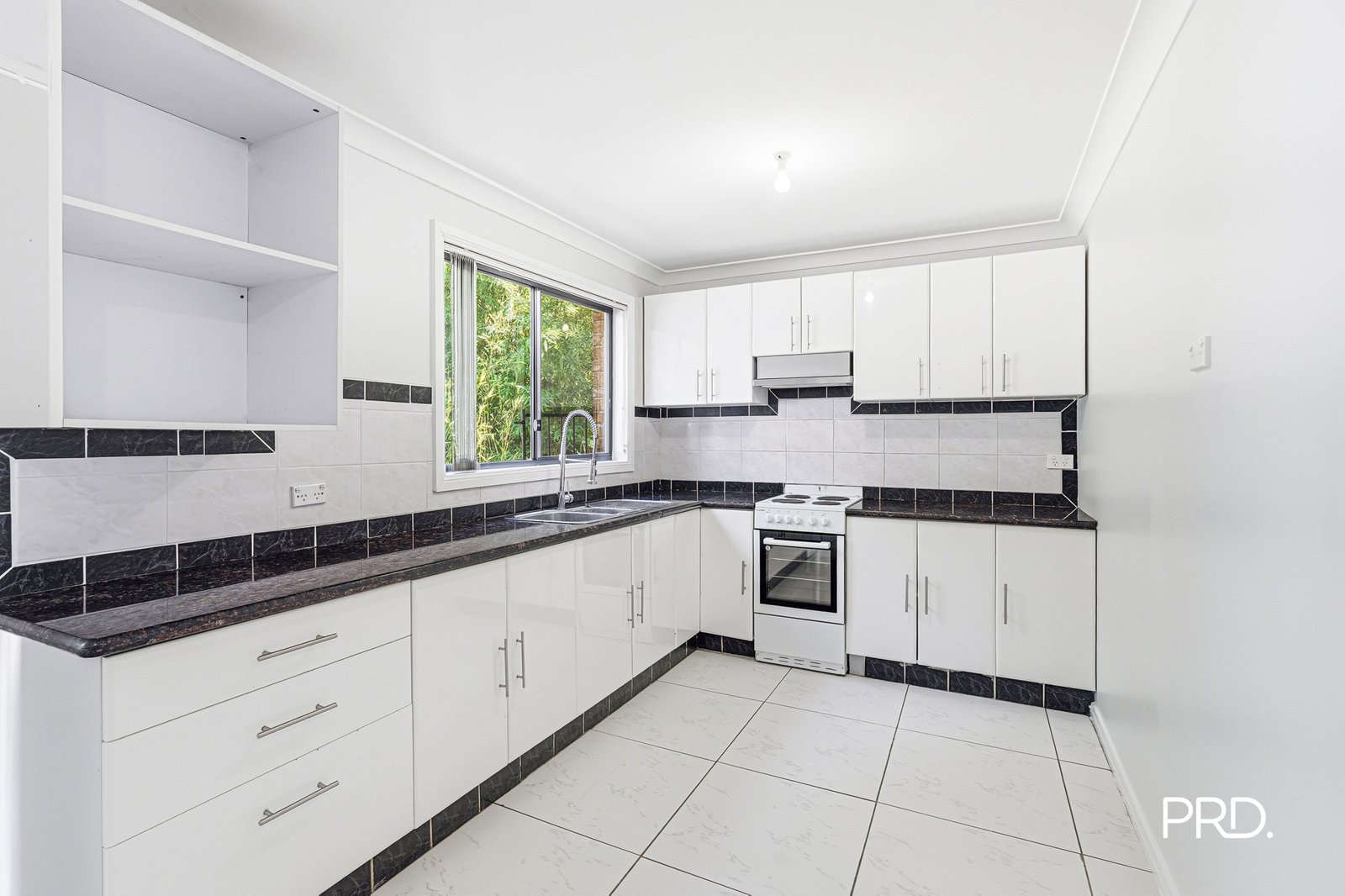 a/42 George St  Kingswood 4