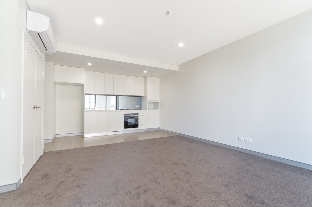 A605/41 Crown Street WOLLONGONG 4