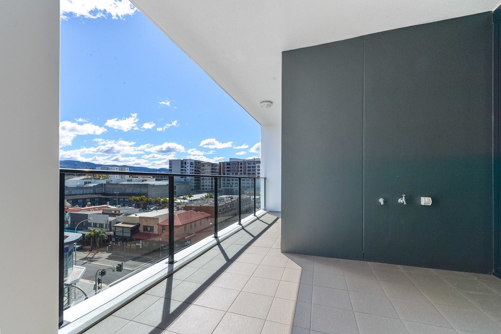 A605/41 Crown Street WOLLONGONG 9