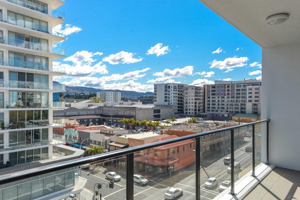 A605/41 Crown Street WOLLONGONG 10