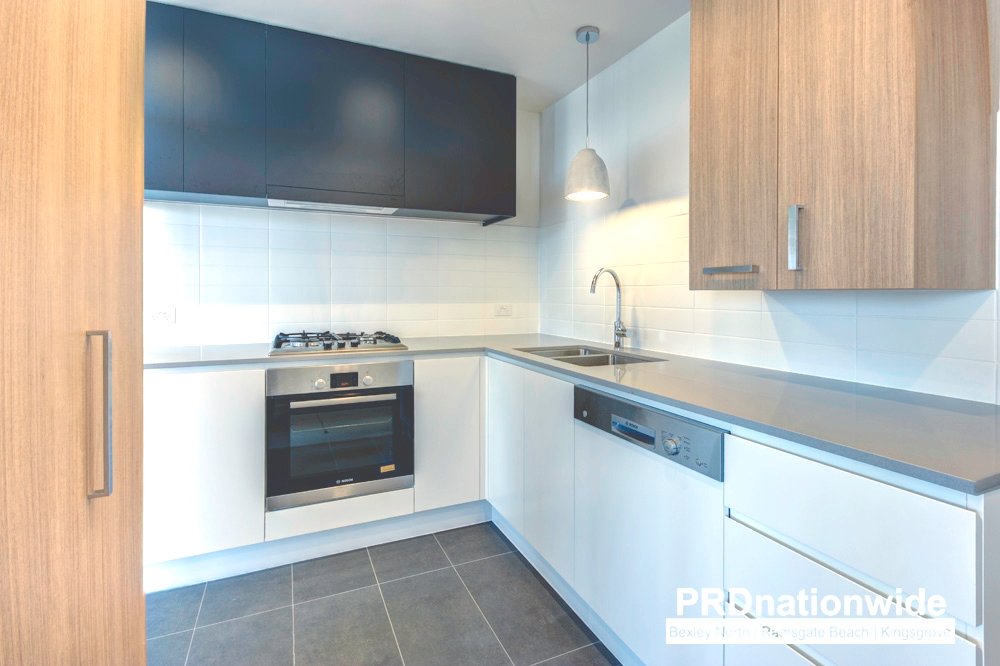 A608/20 Levey Street WOLLI CREEK 2