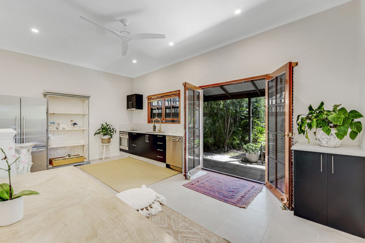 Address Available On Request  Tallebudgera 5