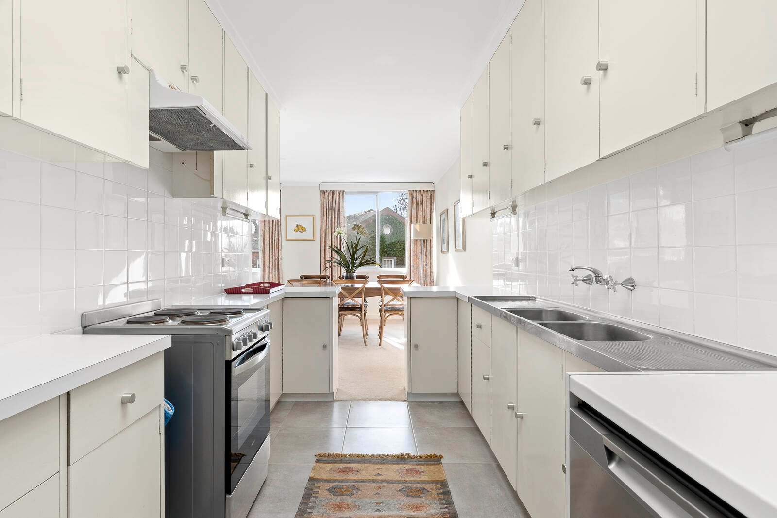 Real Estate and Property in Apartment 9/33 Albany Road, Toorak, VIC