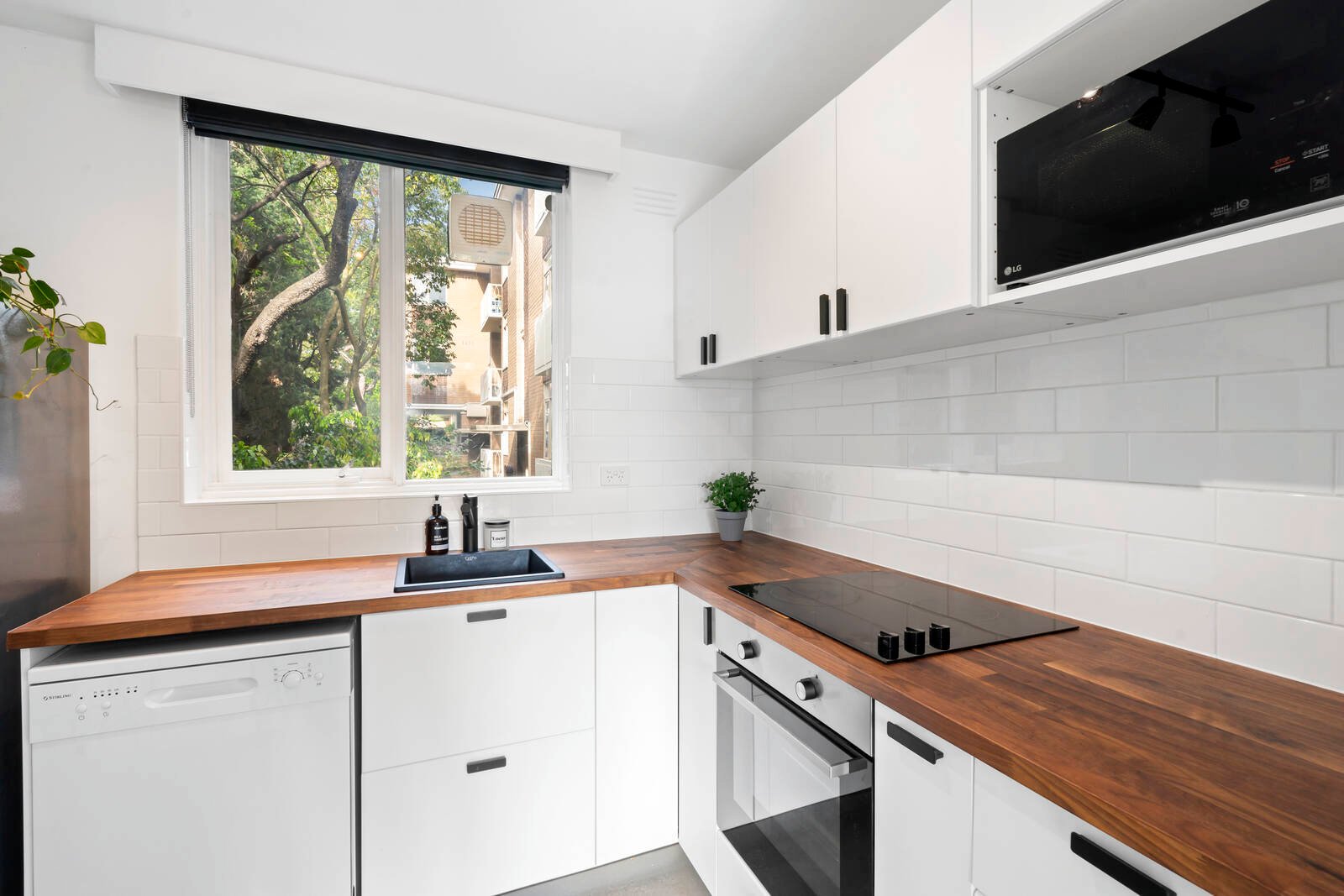 Real Estate and Property in APT 10/43 Grandview Grove, Prahran, VIC