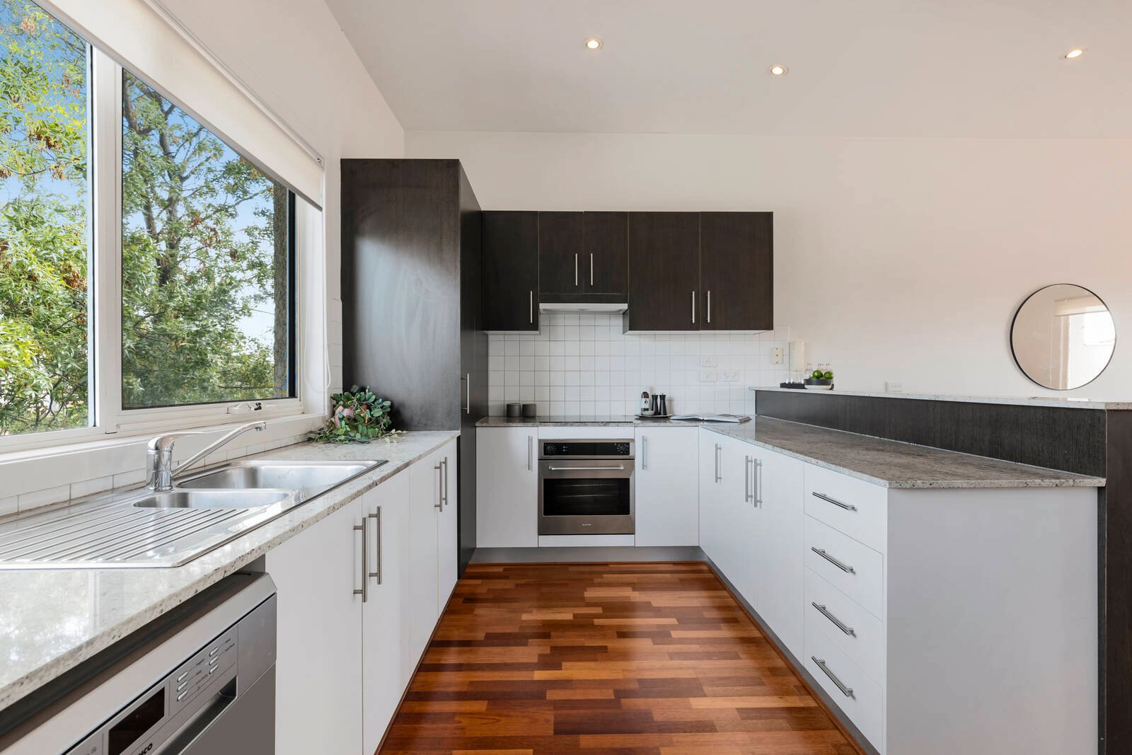 Real Estate and Property in APT 10/8 St Georges Road, Elsternwick, VIC