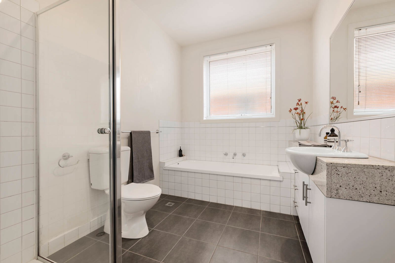 Real Estate and Property in APT 10/8 St Georges Road, Elsternwick, VIC