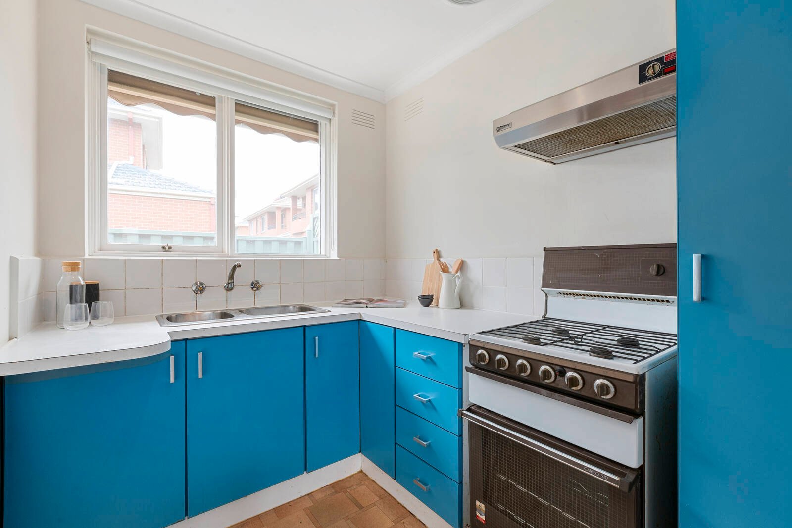 Real Estate and Property in APT 11/6 Creswick Street, Glen Iris, VIC