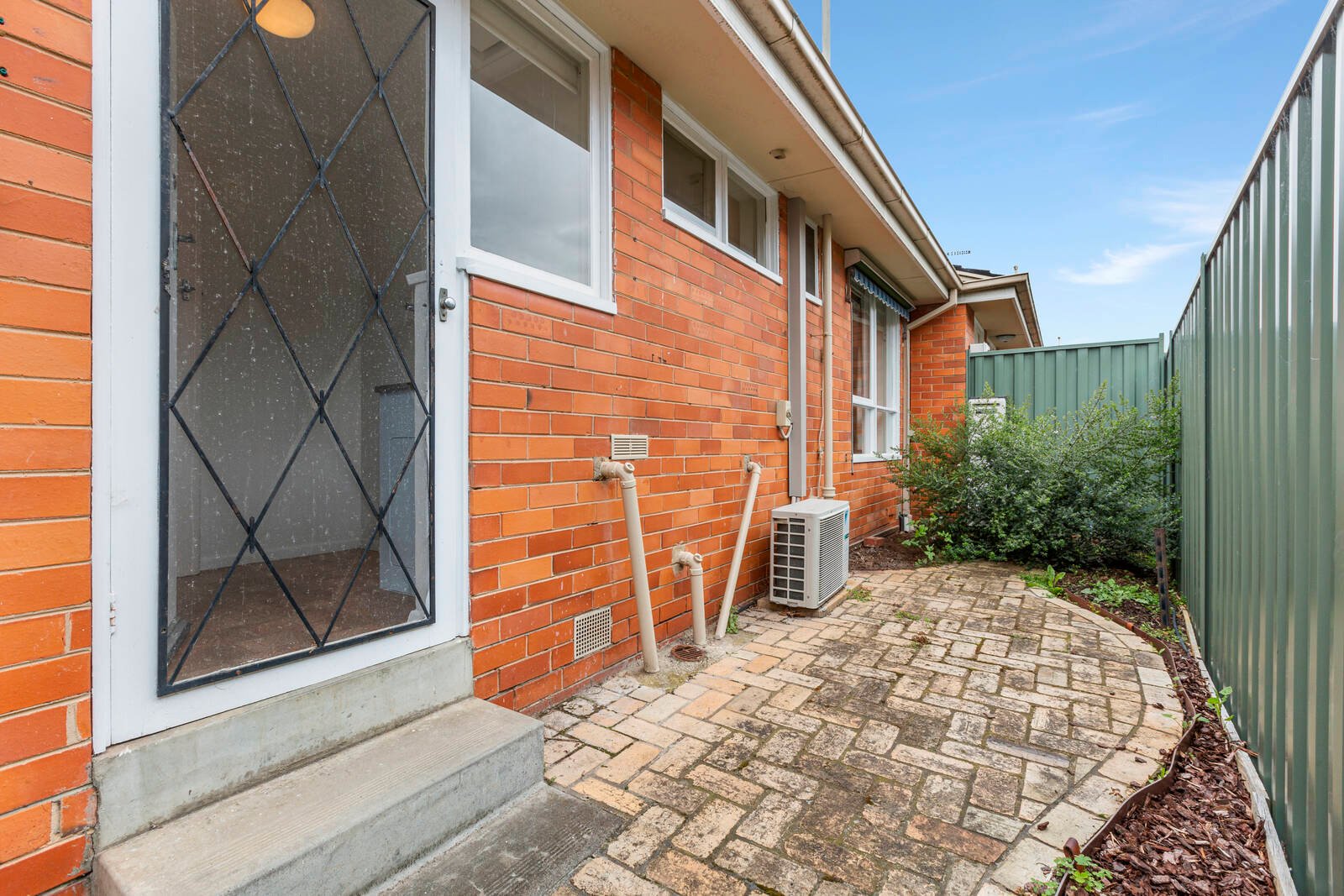 Real Estate and Property in APT 11/6 Creswick Street, Glen Iris, VIC