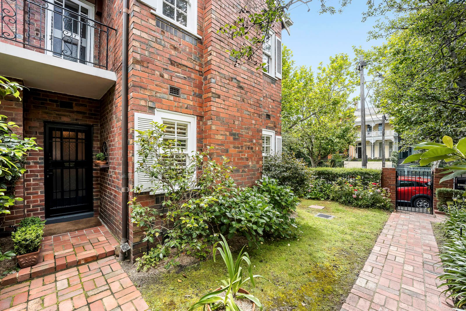 Real Estate and Property in APT 1/205 Williams Road, South Yarra, VIC