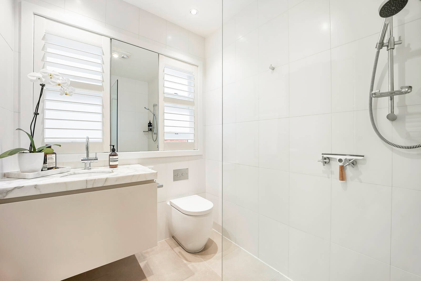 Real Estate and Property in APT 1/205 Williams Road, South Yarra, VIC