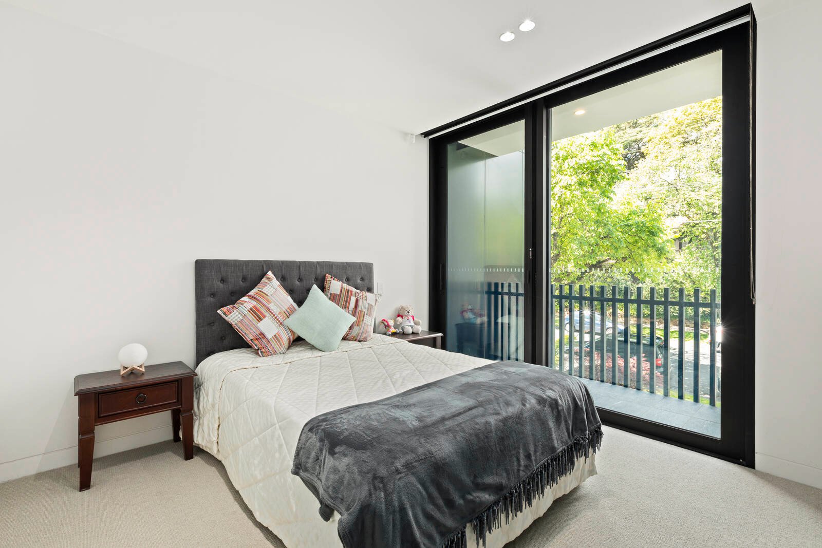 Real Estate and Property in APT 12/1 Irving Road, Toorak, VIC