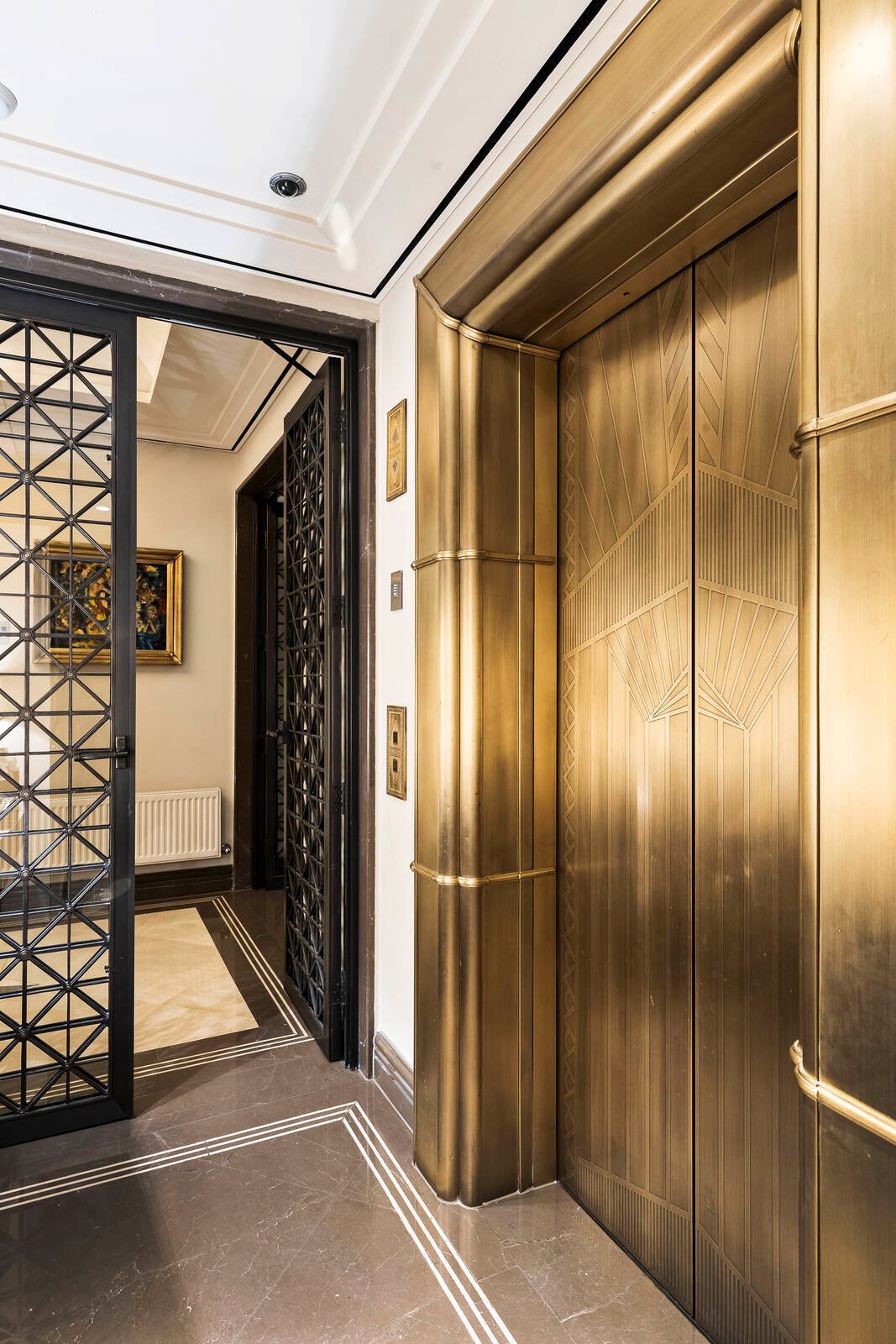 Real Estate and Property in APT 1/32 Grange Road, Toorak, VIC