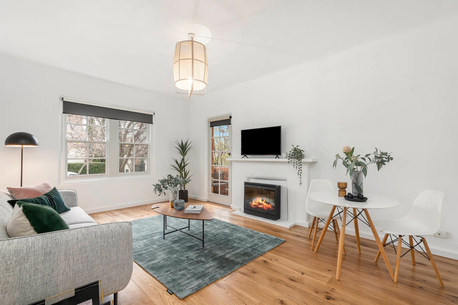 Real Estate and Property in Apt 1/48 Mathoura Road, Toorak, VIC