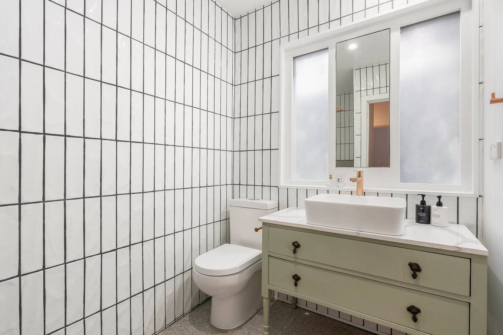 Real Estate and Property in Apt 1/48 Mathoura Road, Toorak, VIC