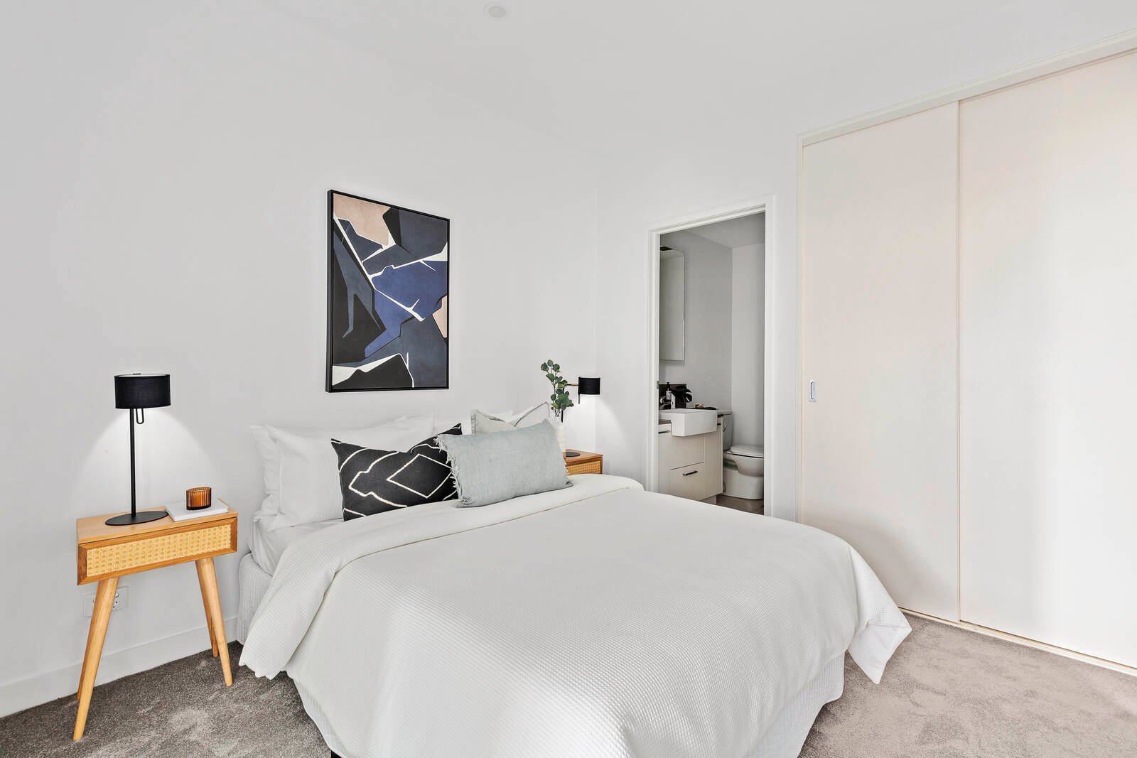 Real Estate and Property in APT 212/33 Cliveden Close, East Melbourne, VIC