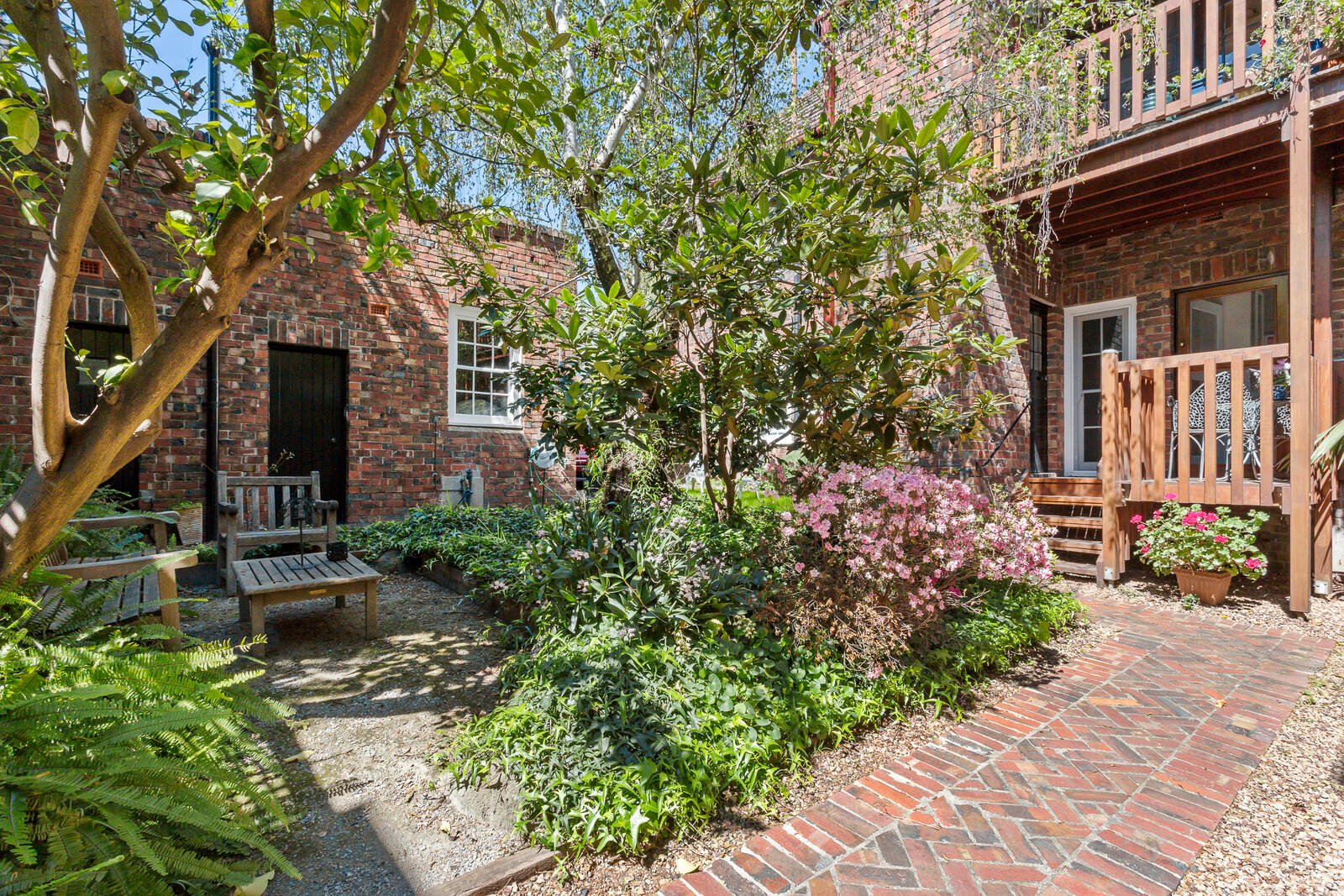 Real Estate and Property in APT 2/14 Grange Road, Toorak, VIC