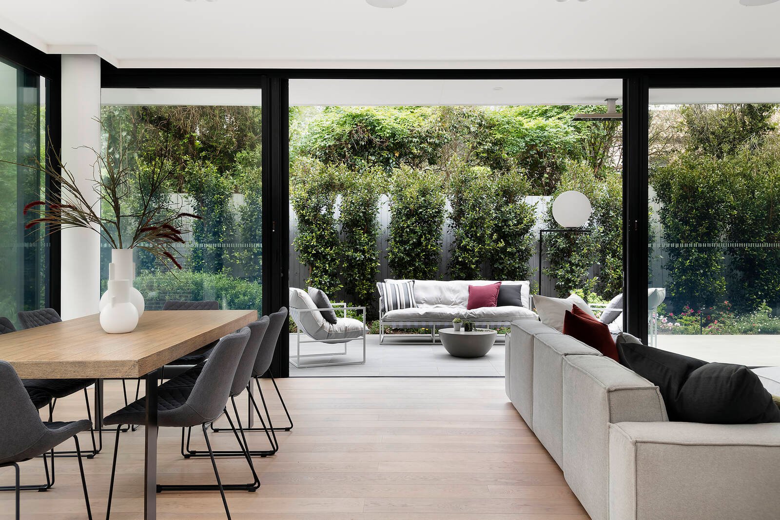 Real Estate and Property in APT 3/1 Irving Road, Toorak, VIC