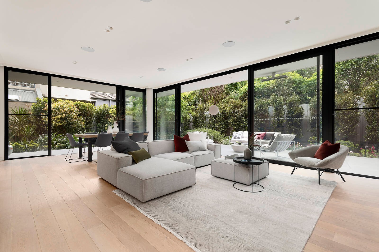 Real Estate and Property in APT 3/1 Irving Road, Toorak, VIC