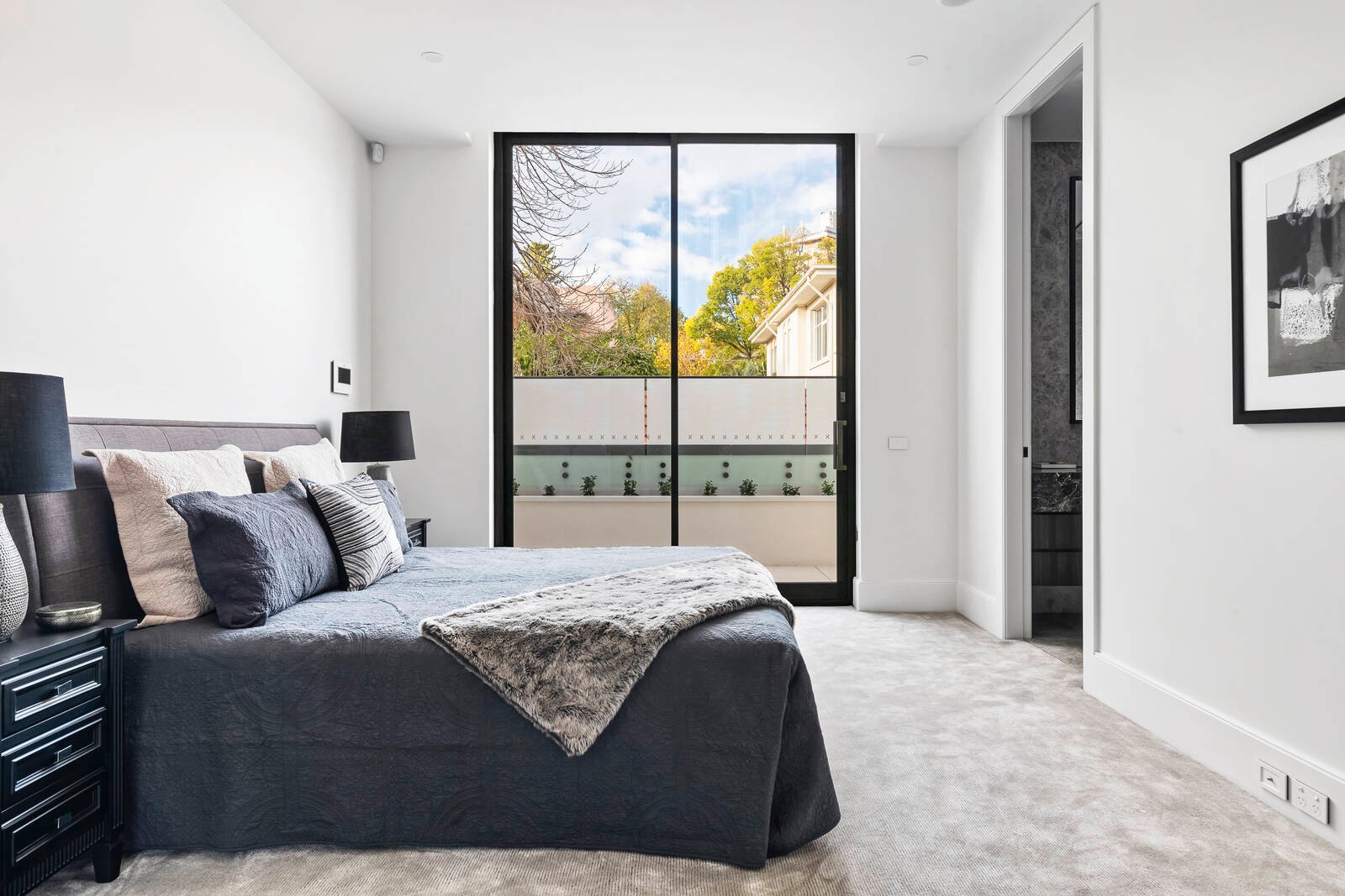 Real Estate and Property in APT 3/700 Orrong Road, Toorak, VIC