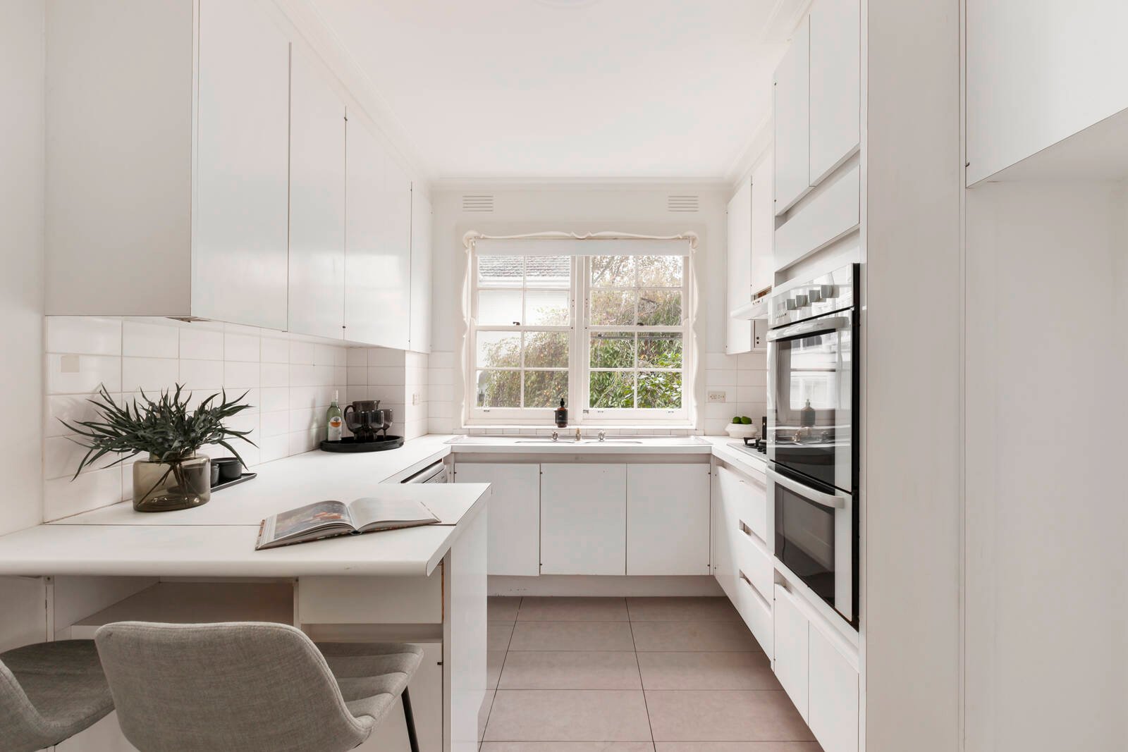 Real Estate and Property in APT 3/758 Orrong Road, Toorak, VIC