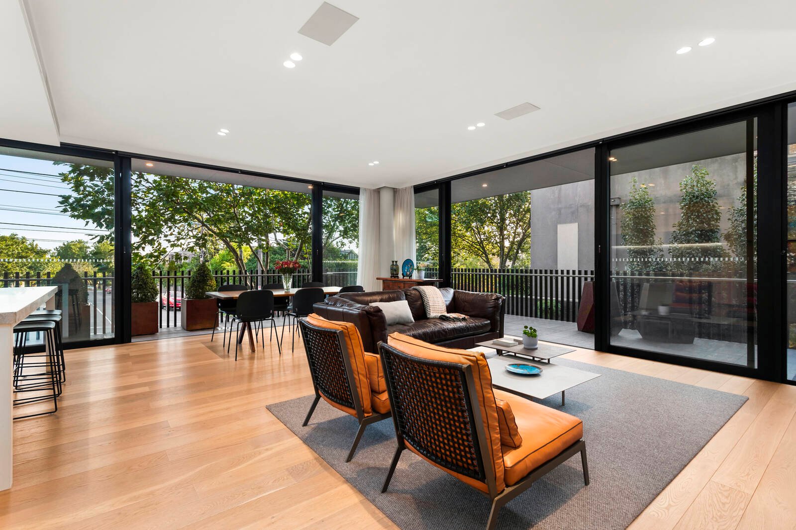 Real Estate and Property in APT 4/1 Irving Road, Toorak, VIC