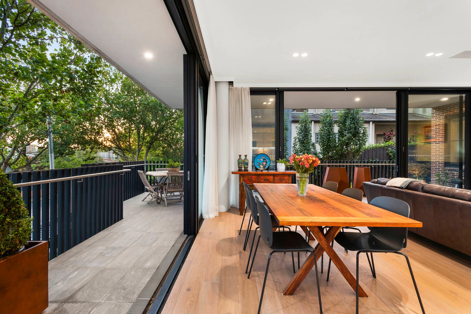 Real Estate and Property in APT 4/1 Irving Road, Toorak, VIC