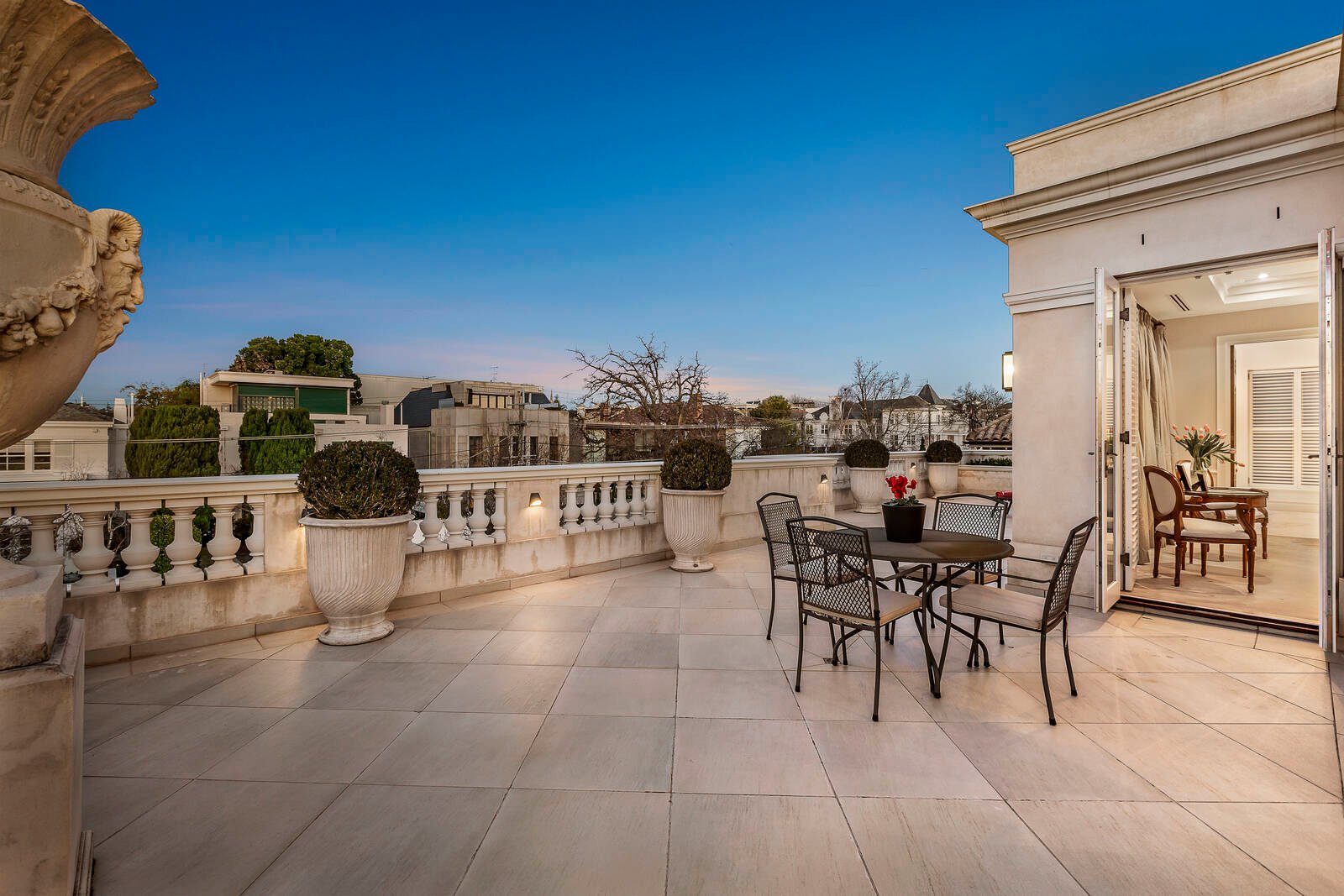 Real Estate and Property in APT 5/37 Wallace Avenue, Toorak, VIC