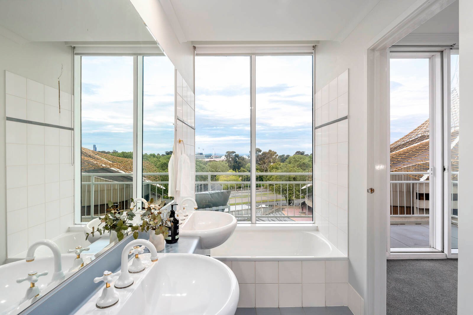 Real Estate and Property in APT 62/28 Southgate Avenue, Southbank, VIC