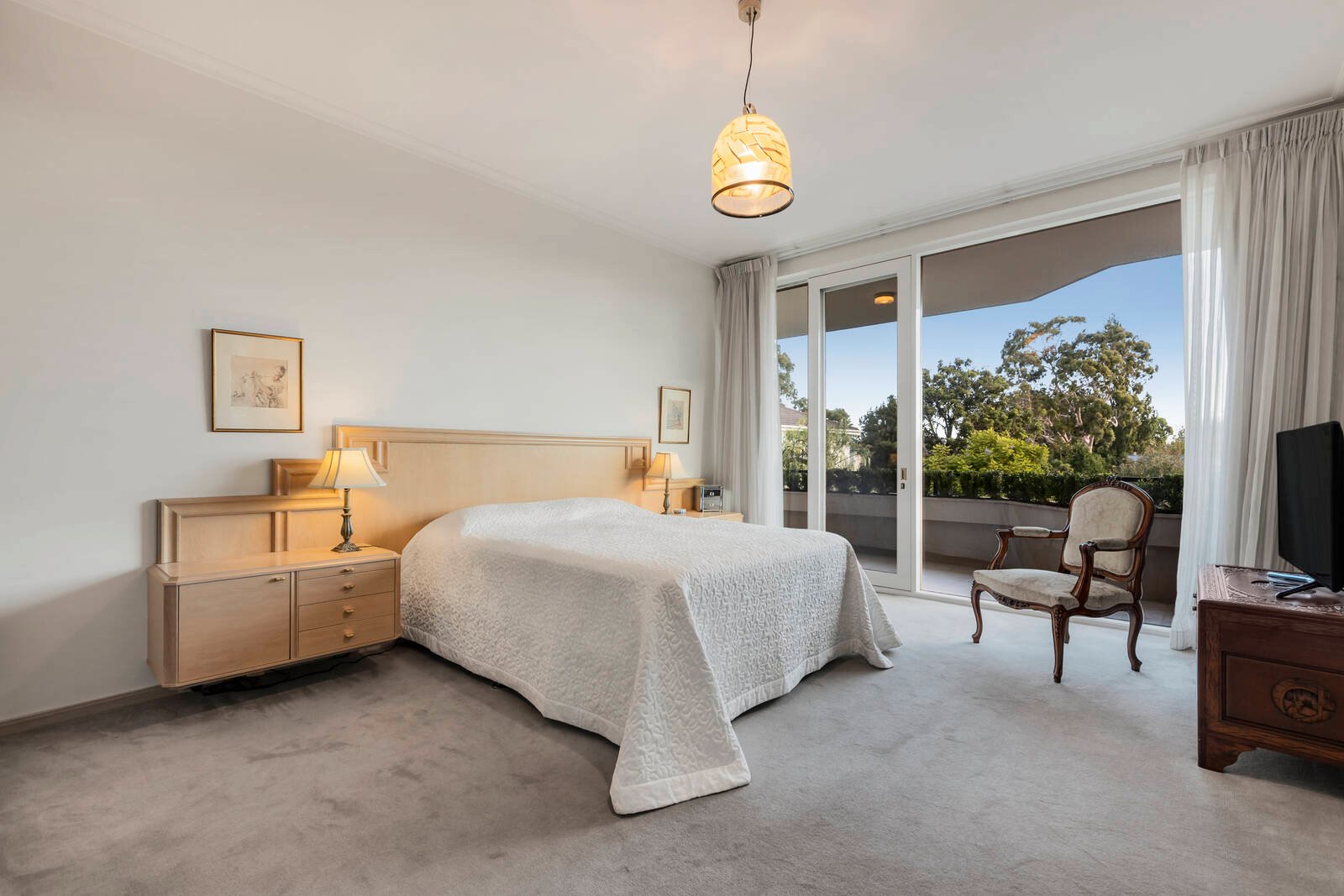 Real Estate and Property in APT 9/404 Toorak Road, Toorak, VIC