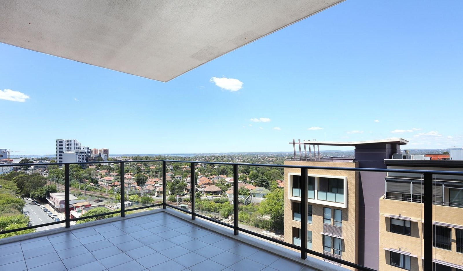 B1003/458 Forest Road HURSTVILLE 3