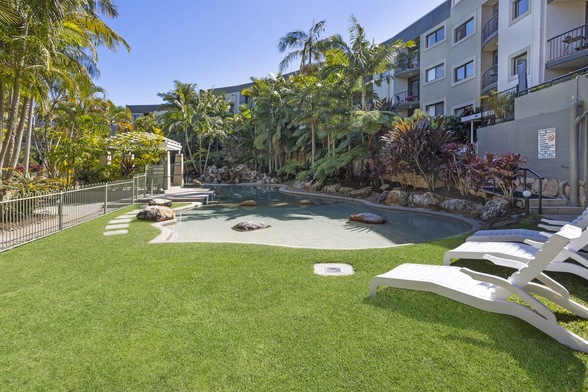 B20/1 Great Hall Drive Miami 12