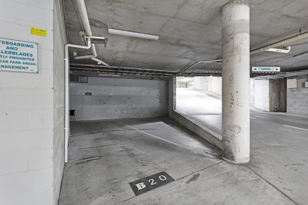 B20/1 Great Hall Drive Miami 10